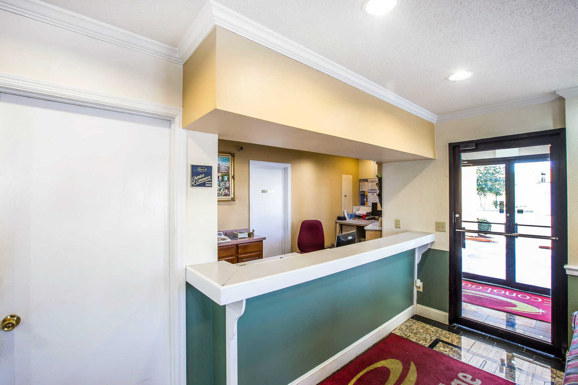 Relax Inn Milledgeville Dalaman gambar